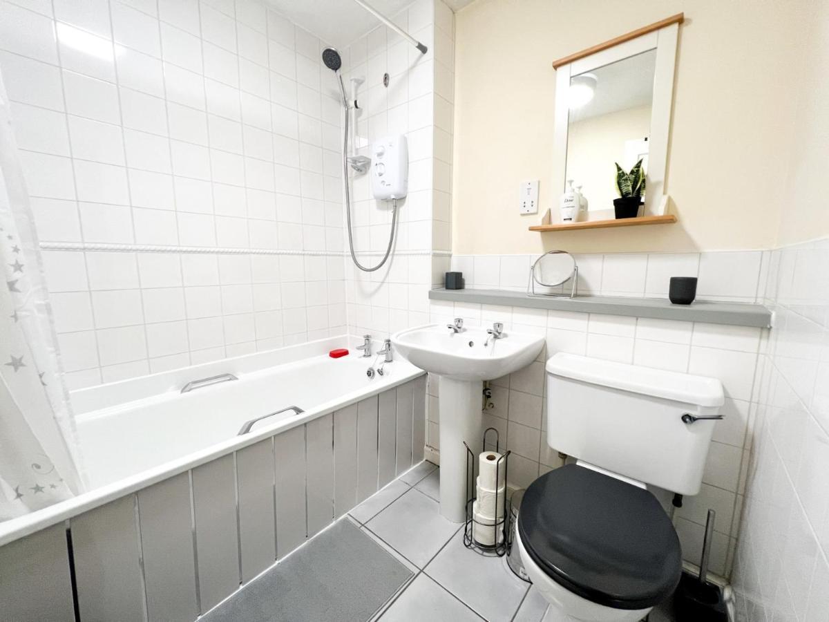 2 Bedroom - River Clyde Home - Parking Glasgow Eksteriør bilde